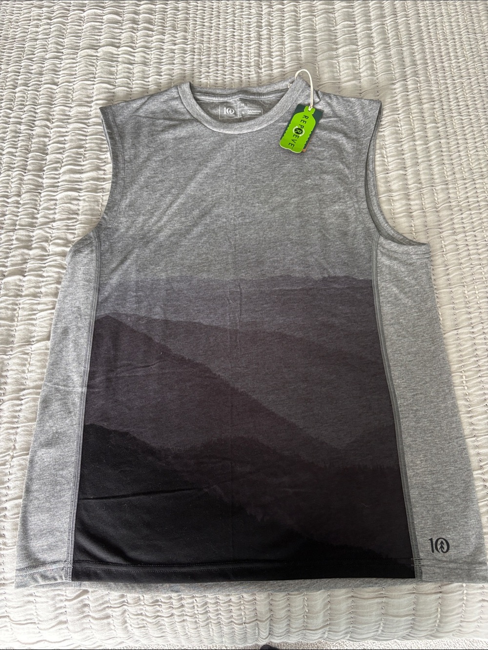 Tentree InMotion Grey Gradient Mountain-Print Sleeveless Tank